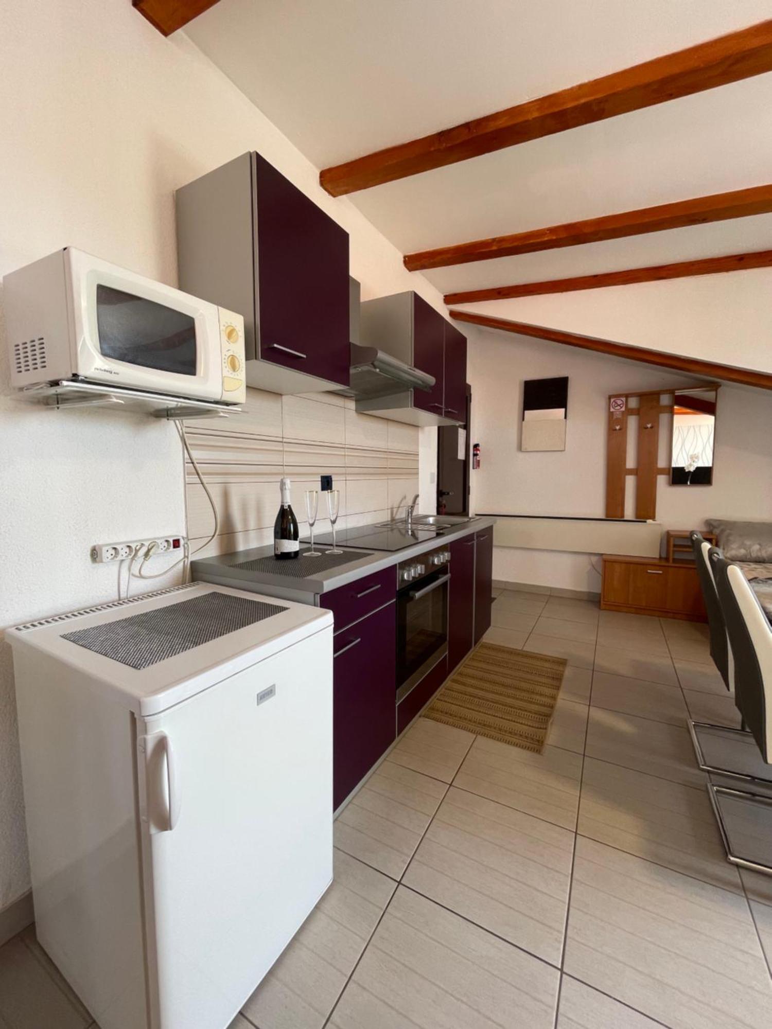 Apartman Sertic Nenad Ρόβινι Εξωτερικό φωτογραφία